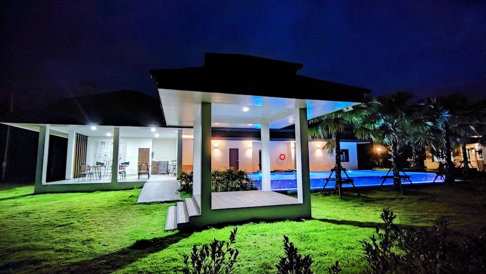 isan golf and adventure hotel