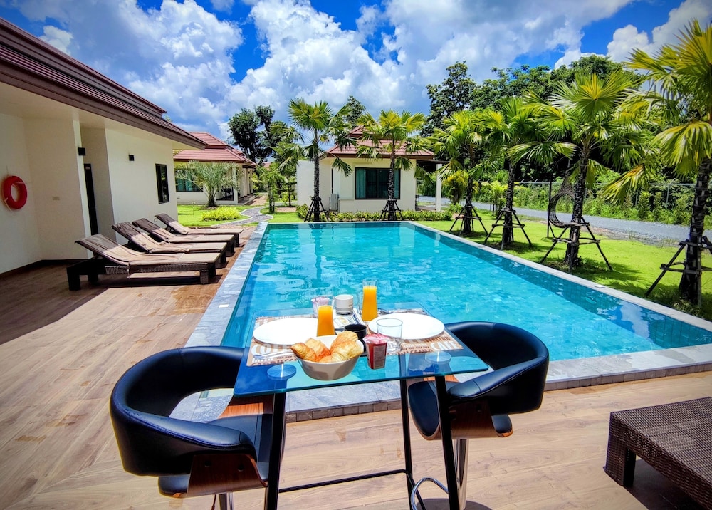 isan golf and adventure hotel