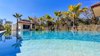 isan golf and adventure hotel