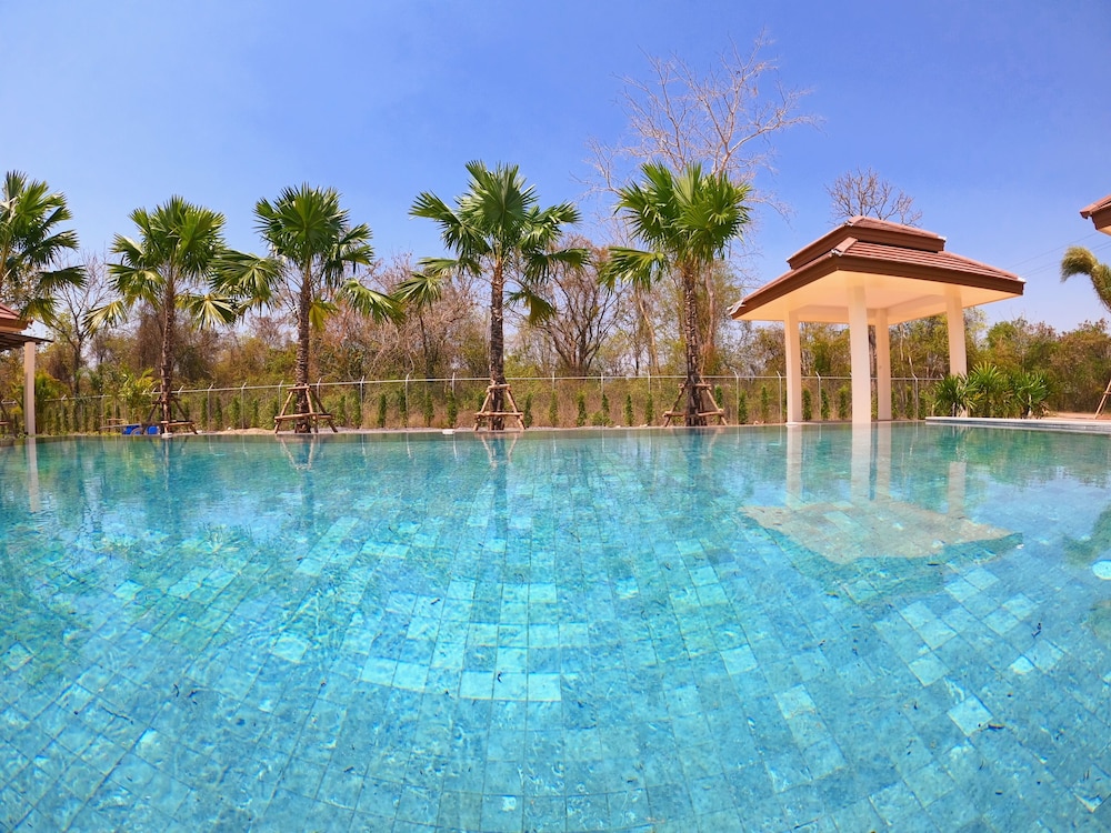 isan golf and adventure hotel