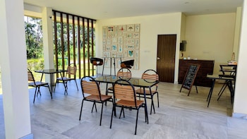 isan golf and adventure hotel