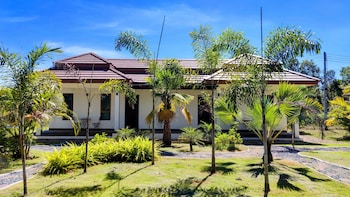 isan golf and adventure hotel