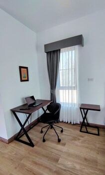 isan golf and adventure hotel