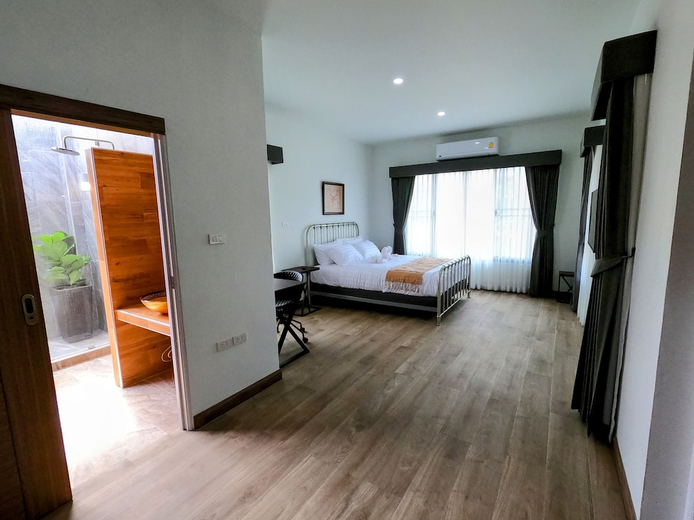 isan golf and adventure hotel