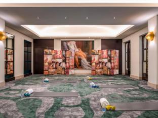 le louis versailles chateau hotel mgallery