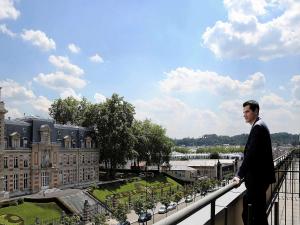 le louis versailles chateau hotel mgallery