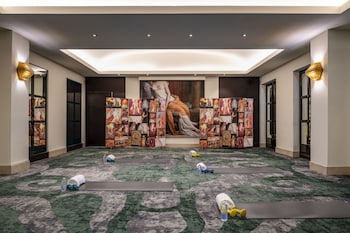 le louis versailles chateau hotel mgallery