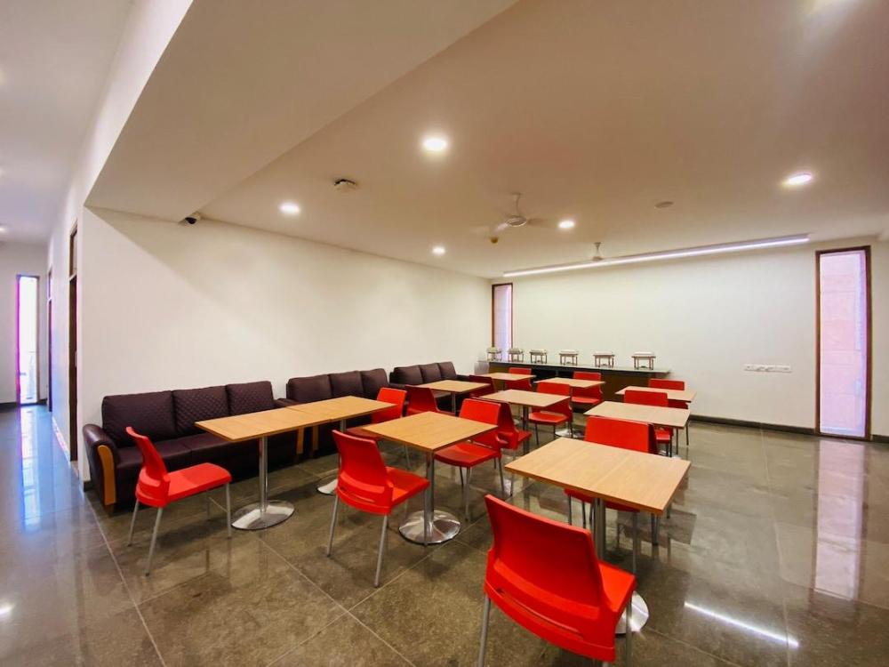 southern grand kashi inside kashi vishwanath temple corridor