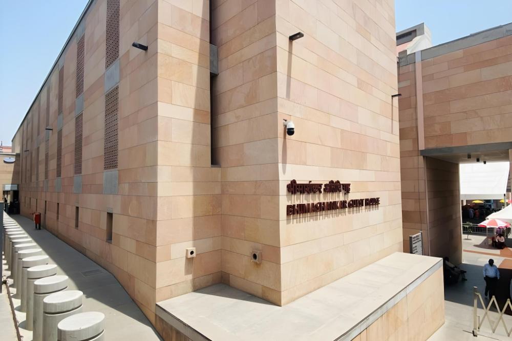 southern grand kashi inside kashi vishwanath temple corridor