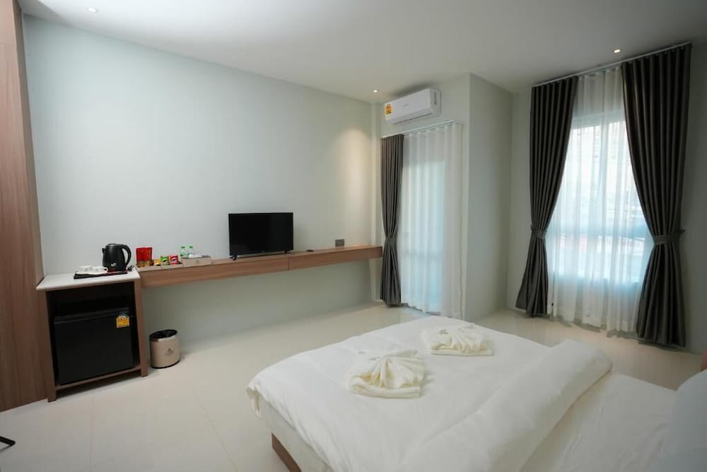 athenee hotel vientiane