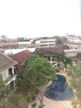 vientiane garden villa hotel