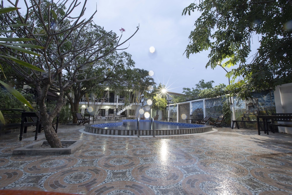vientiane garden villa hotel