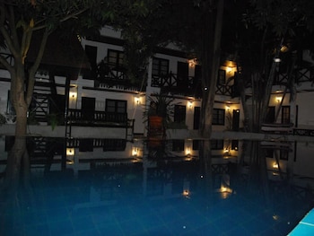 vientiane garden villa hotel