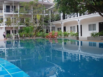 vientiane garden villa hotel