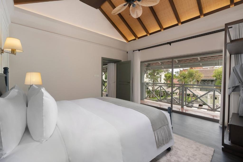 souphattra heritage vientiane