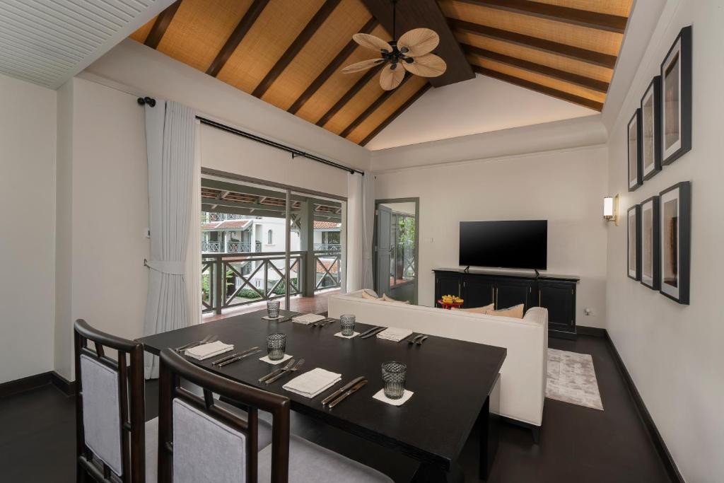 souphattra heritage vientiane