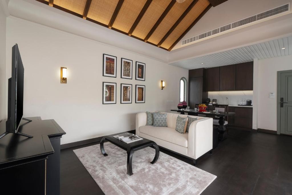 souphattra heritage vientiane