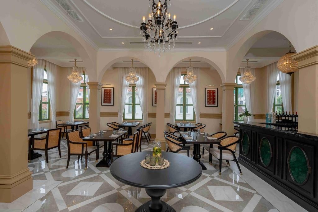 souphattra heritage vientiane