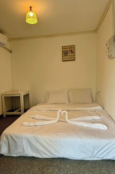 inthawa resort feuang laos