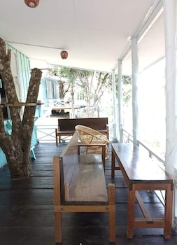 inthawa resort feuang laos