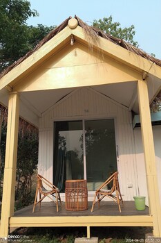 inthawa resort feuang laos