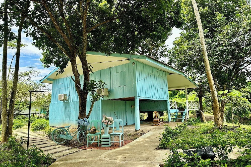 inthawa resort feuang laos