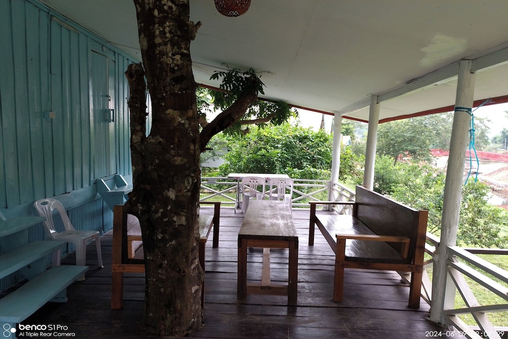 inthawa resort feuang laos