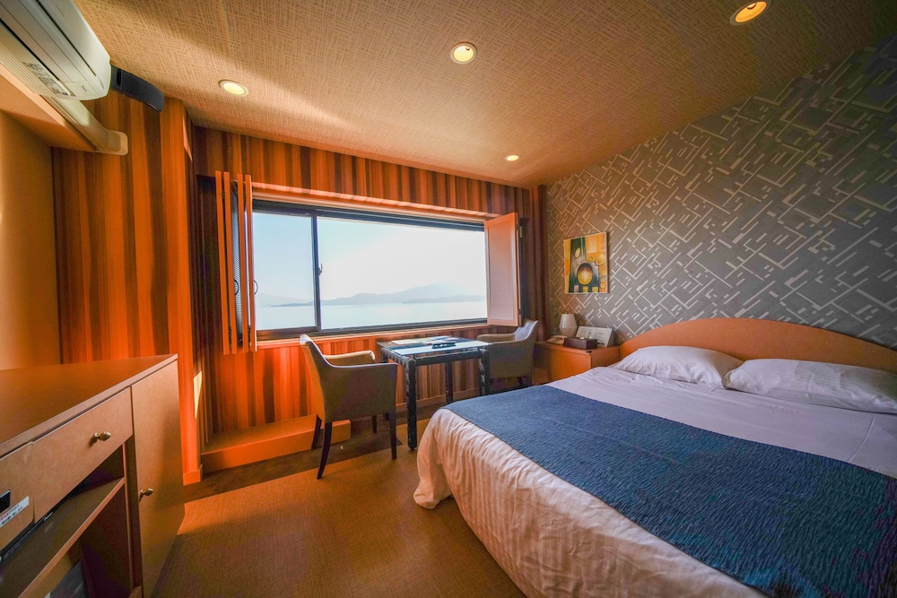 hotel lavien