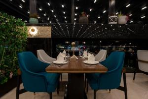 lilac park hotel