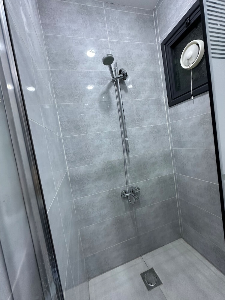 royal group hotel irbid