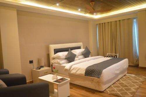 hotel essence grandeur