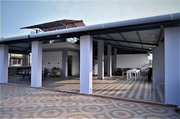 hotel essence grandeur