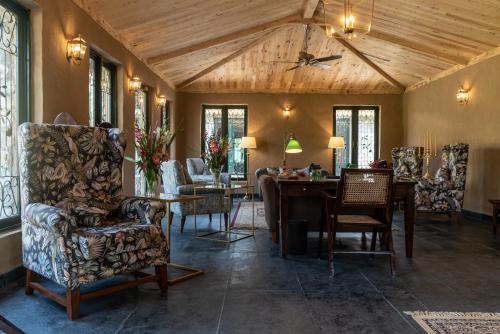 aalia jungle retreat and spa claridges collection