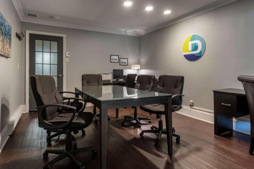 dannys hotel suites surestay collection by best western