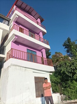 ajay home stay almora
