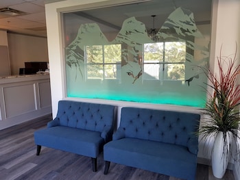 Sunset Resorts Canmore And Spa,Canadian Rockies>>Banff,3 star