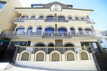 hotel vedas tapovan