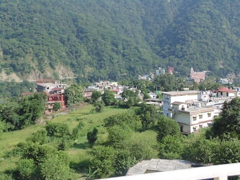 hotel vedas tapovan