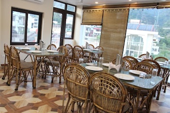 hotel vedas tapovan