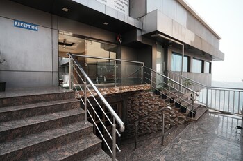 kaizen stays and resto