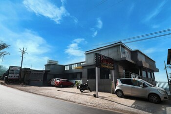 kaizen stays and resto