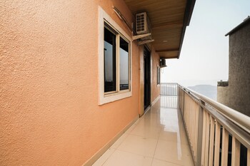 kaizen stays and resto