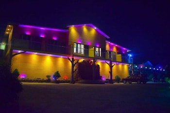 Panchgani Hollywood Palace Resort,,2 star