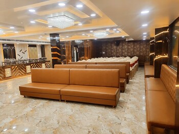 Hotel Jvs Palace,,3 star