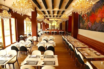 hotel kaachi grand