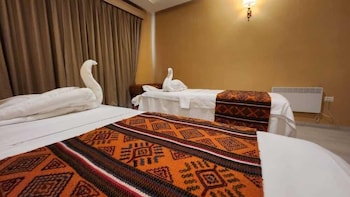 hotel kaachi grand