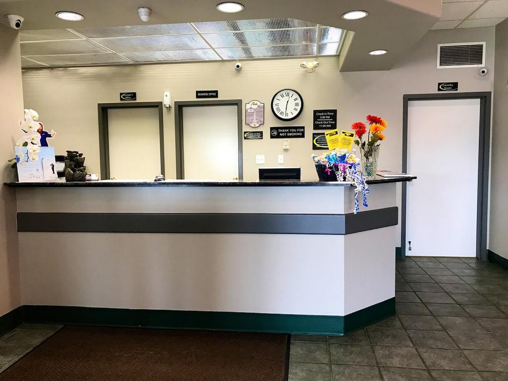 Super 8 By Wyndham Kindersley,Leader>>Kindersley,2 star