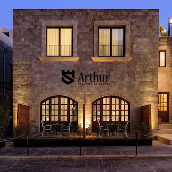 arthur suites