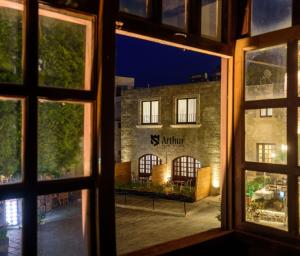 arthur suites