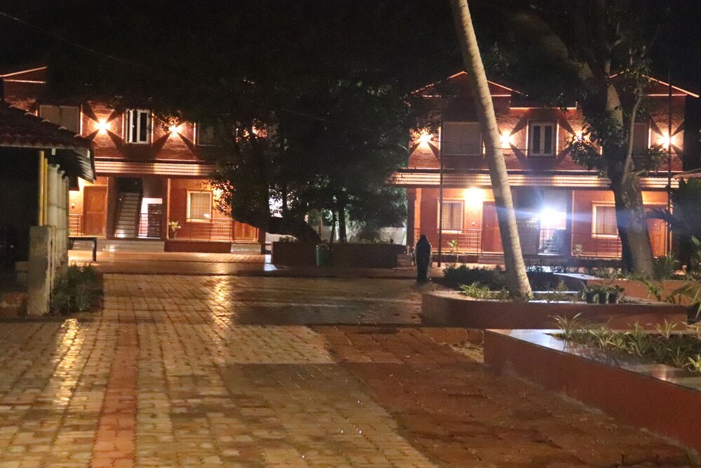 aashrayam hotels and resorts